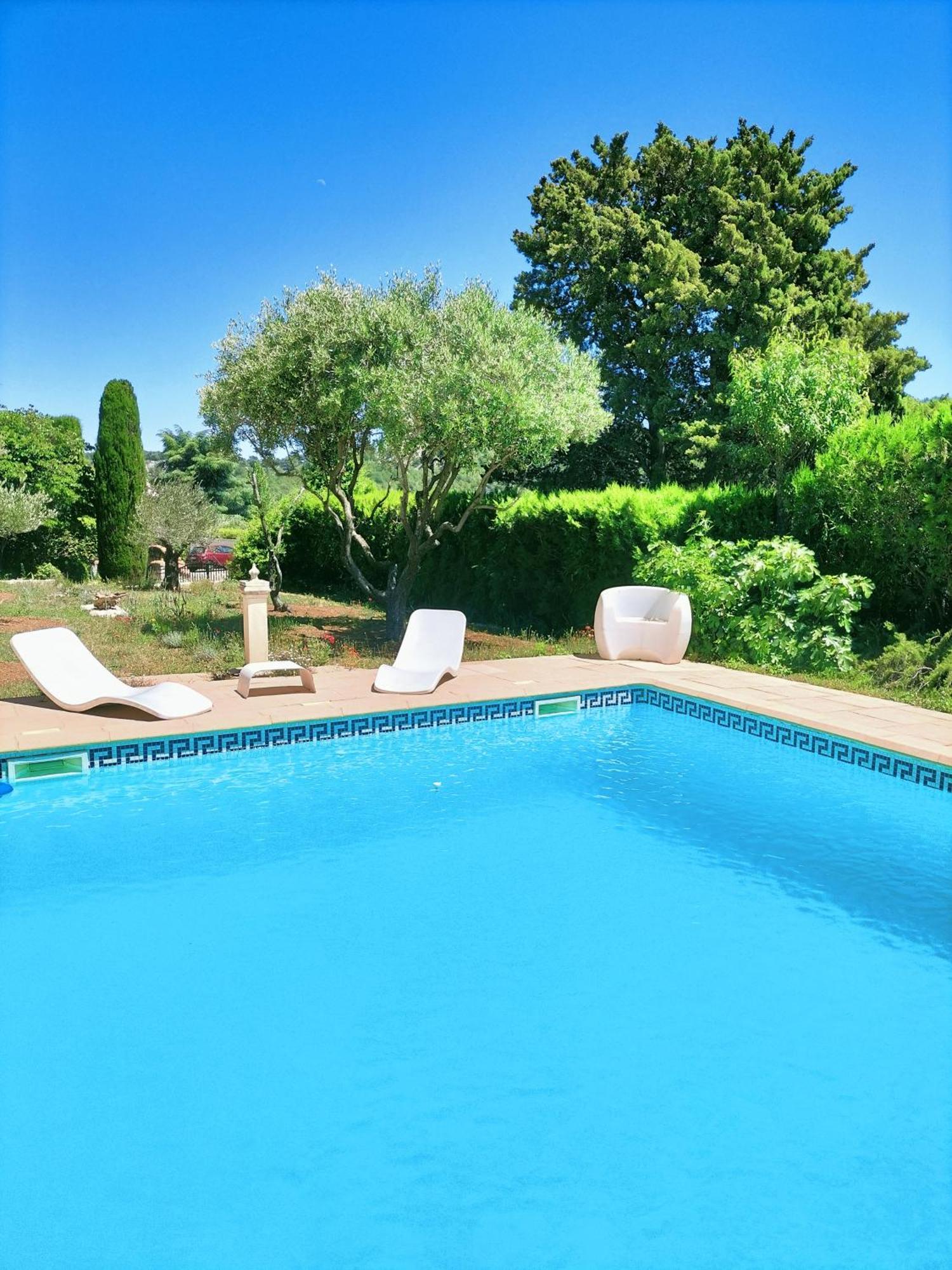 Vacances Carnoux-en-Provence Екстер'єр фото
